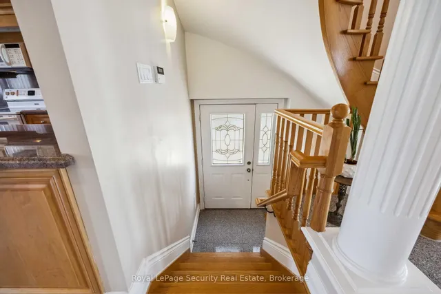 Additional image 14 of 1006 Briar Hill Ave