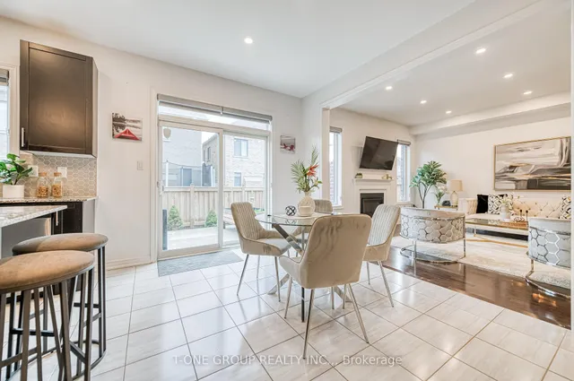 Additional image 14 of 33 Ezra Cres