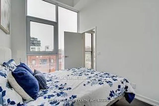 Additional image 24 of 2020 Bathurst St Unit 211