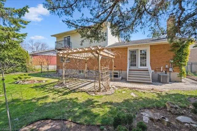 Additional image 39 of 36 Tilley Crt