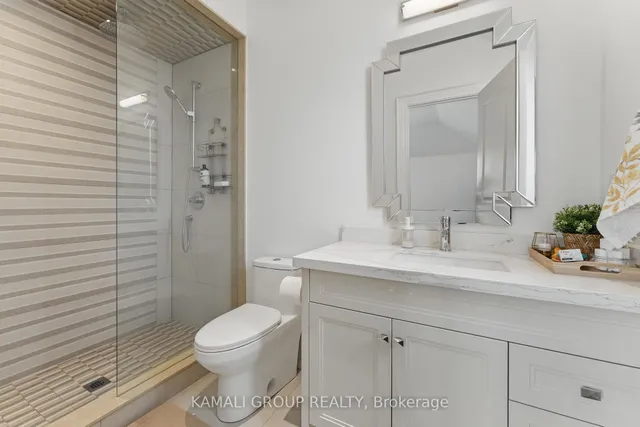 Additional image 22 of 253 Poyntz Ave