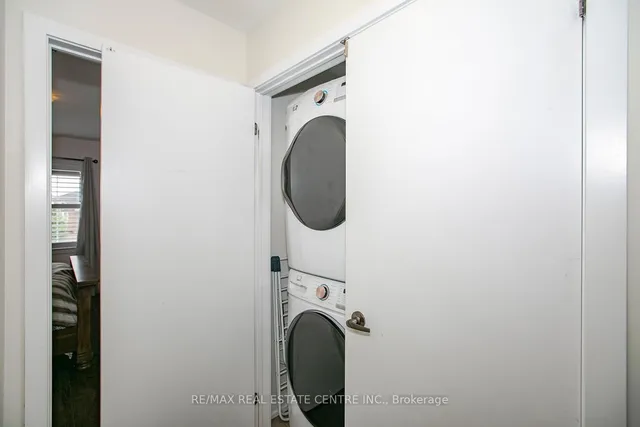 Additional image 17 of 8 Edsel Rd