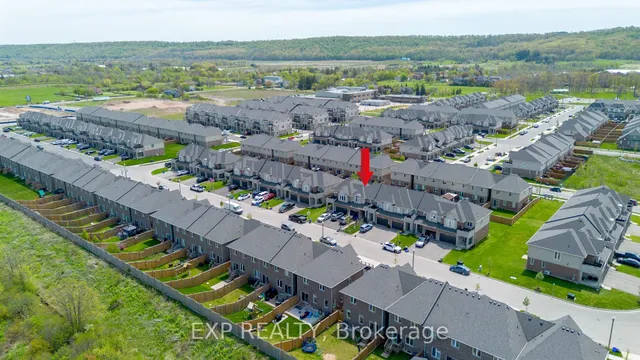 Additional image 39 of 42 Pinot Cres