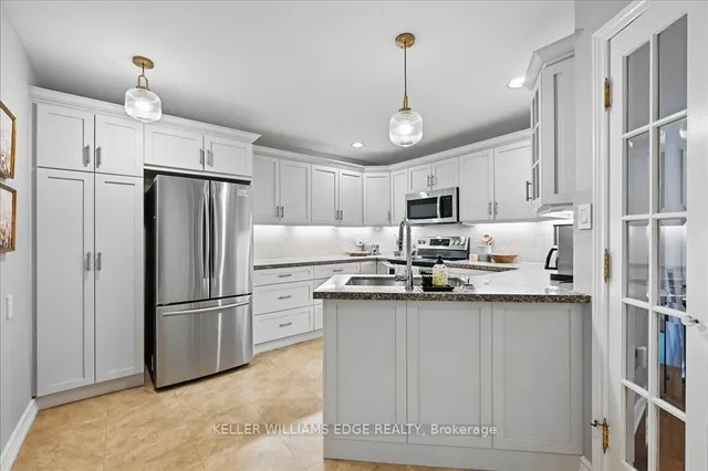 Additional image 13 of 3230 New St Unit 1