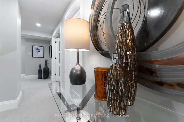 Additional image 33 of 152 Moore Cres