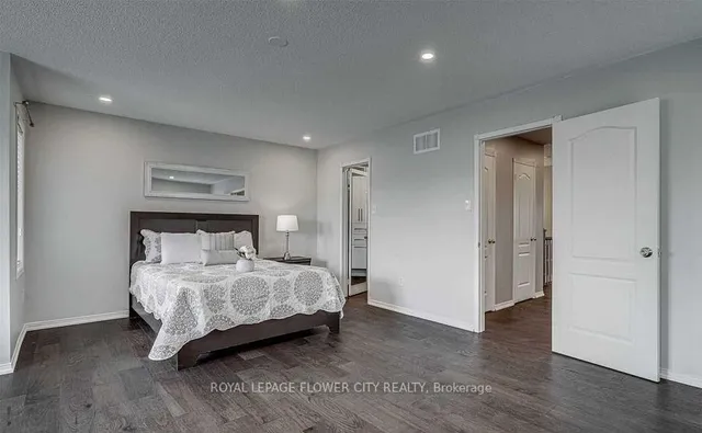 Additional image 13 of 35 Legend Lane