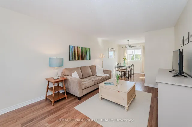 Additional image 6 of 25 Upper Canada Dr Unit 33