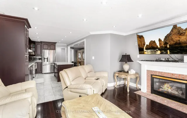 Additional image 11 of 112 Wildberry Cres