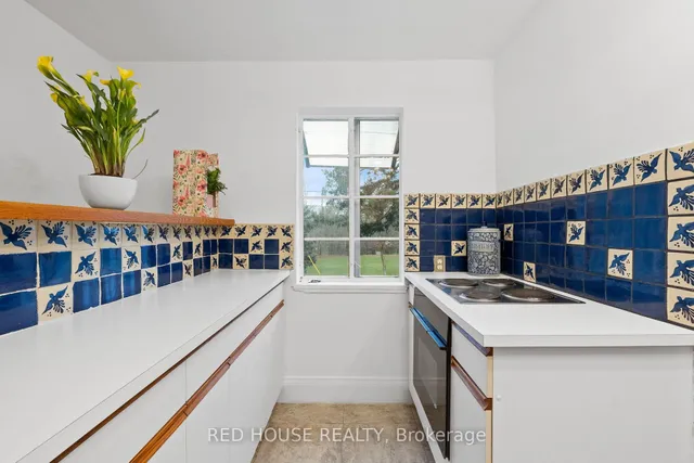 Additional image 8 of 68 Nesbitt Dr