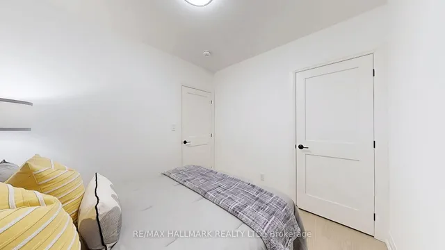 Additional image 22 of 85 Springdale Blvd