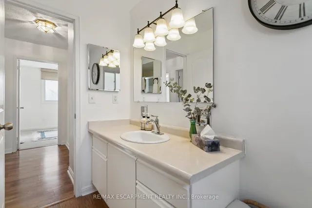 Additional image 27 of 2187 Sandringham Dr