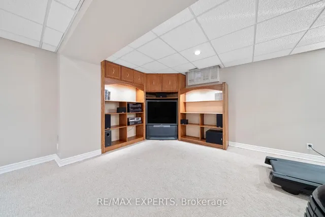 Additional image 30 of 600 Amesbury Ave