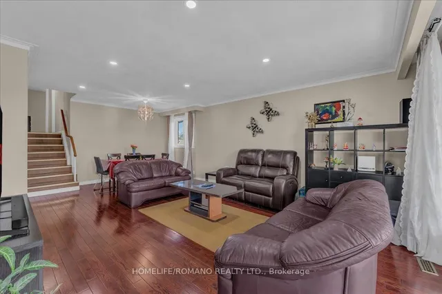 Additional image 8 of 43 Hoover Cres