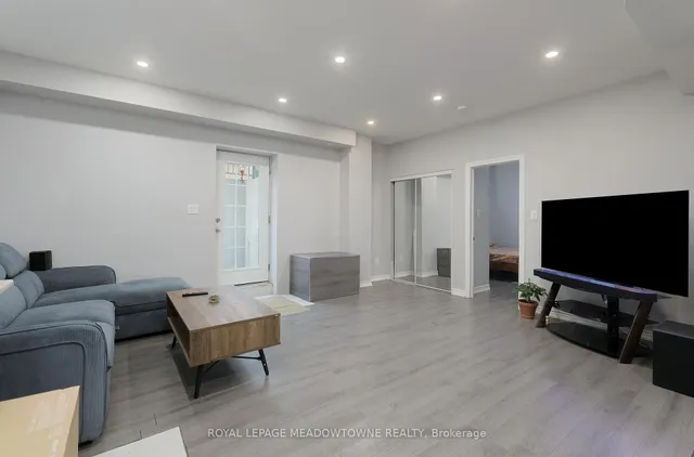 Additional image 39 of 42 Ferdinand Dr