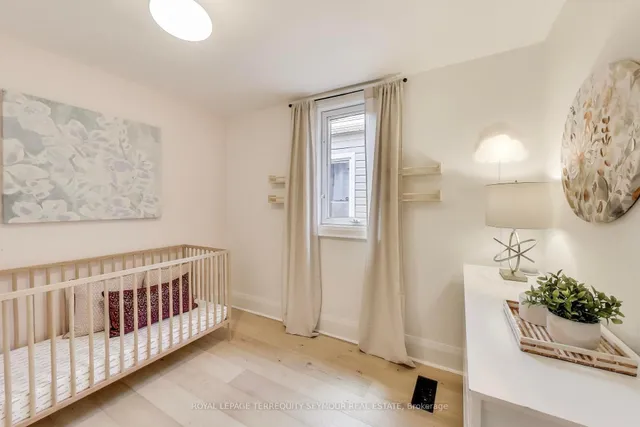 Additional image 21 of 351 Roehampton Ave