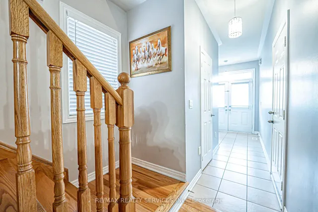 Additional image 6 of 32 Crystalview Cres