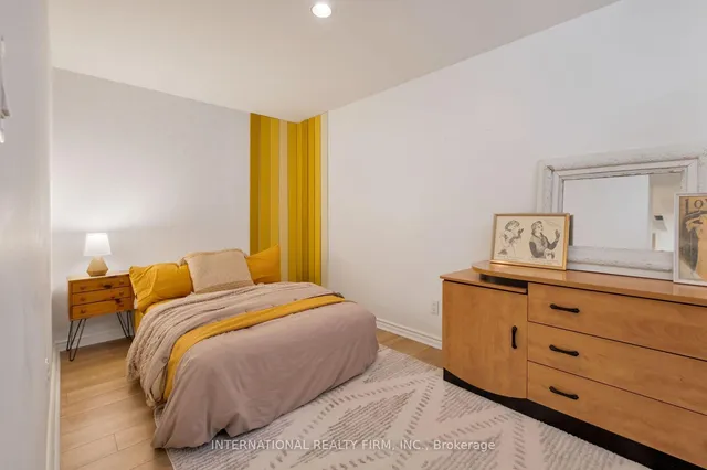 Additional image 45 of 319 Markham St