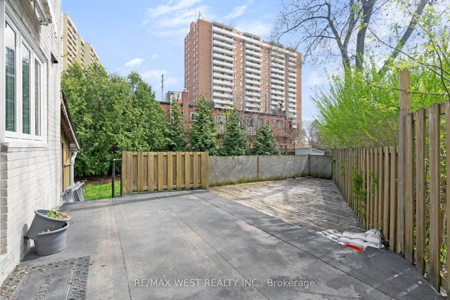 Additional image 28 of 2 Cabot Crt