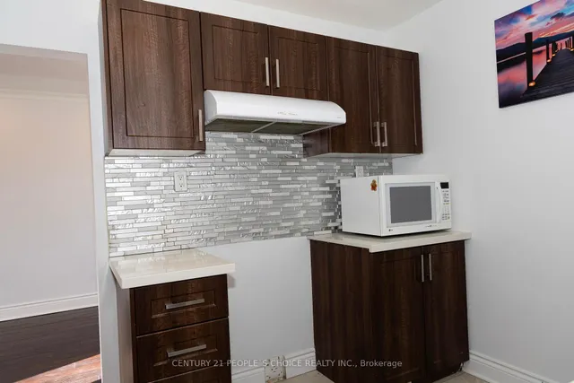 Additional image 14 of 844A Danforth Rd