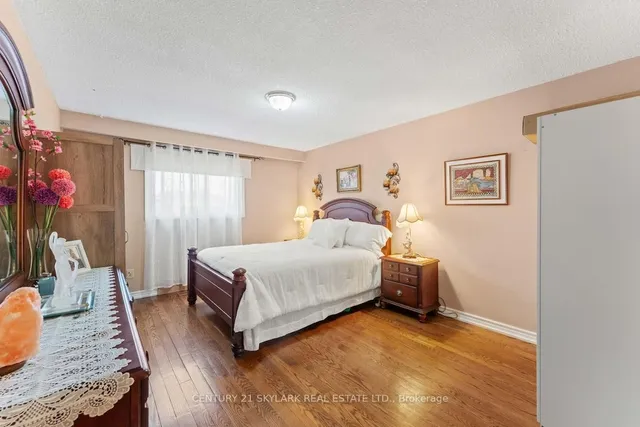 Additional image 17 of 85 Simmons Blvd