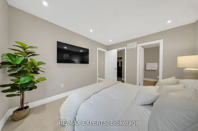 Additional image 20 of 1573 Moira Cres