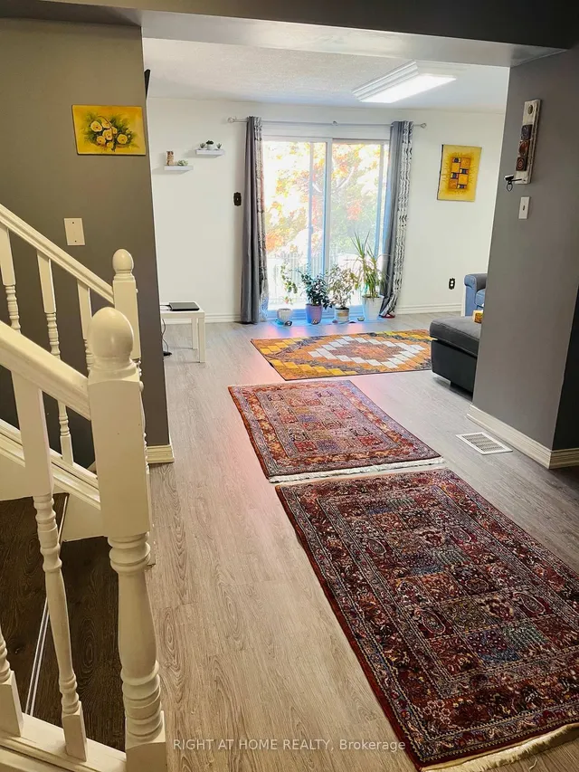 Additional image 13 of 72 Underhill Cres