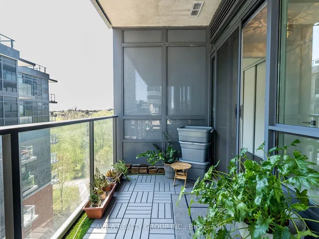 Additional image 38 of 36 Park Lawn Rd Unit 410