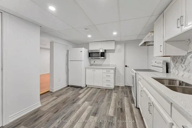 Additional image 33 of 216 Sioux Rd