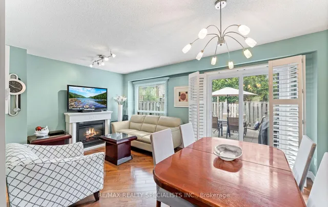 Additional image 9 of 93 Collins Cres