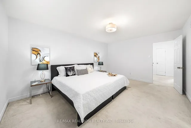 Additional image 25 of 34 Shadyglen Dr