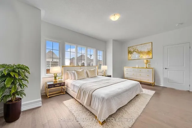 Additional image 12 of 1536 Buttercup Crt