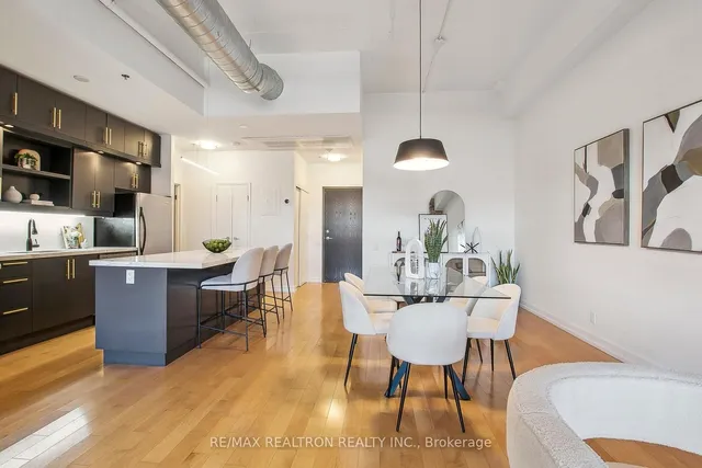 Additional image 11 of 233 Carlaw Ave Unit 205