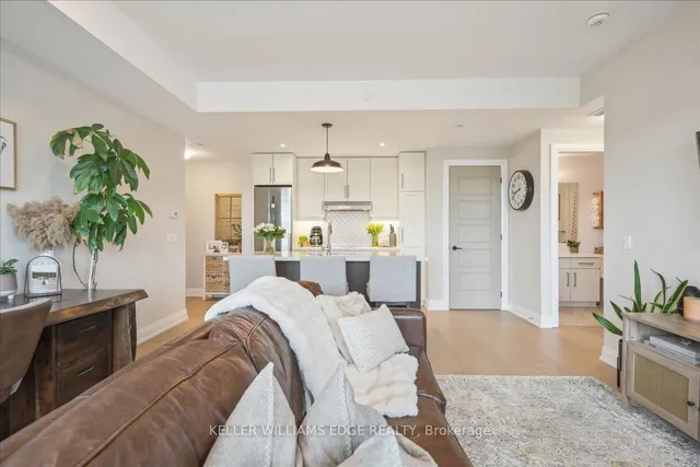 Additional image 17 of 2025 Maria St Unit 1401