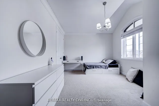 Additional image 36 of 438 North Park Blvd