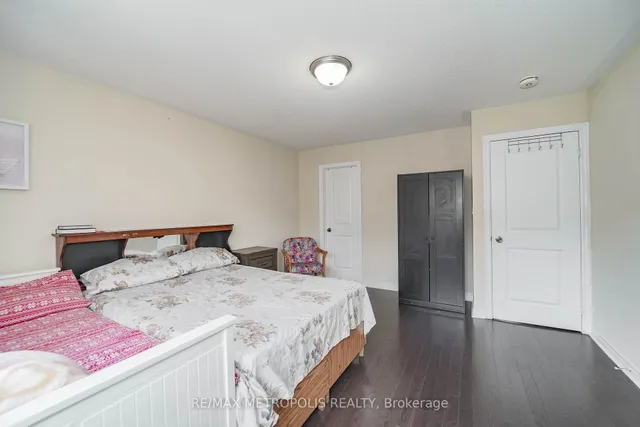 Additional image 32 of 55 Pennycross Cres