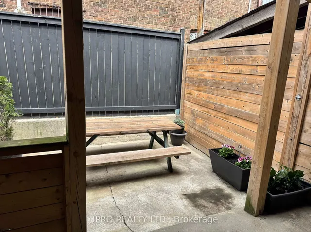 Additional image 6 of 1580 Davenport Rd