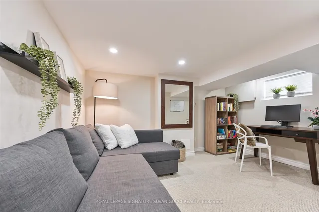 Additional image 19 of 1265 Woodbine Ave