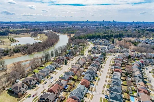 Additional image 40 of 58 Kestrel St