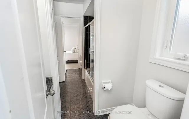 Additional image 37 of 1731 Riverbrook Cres