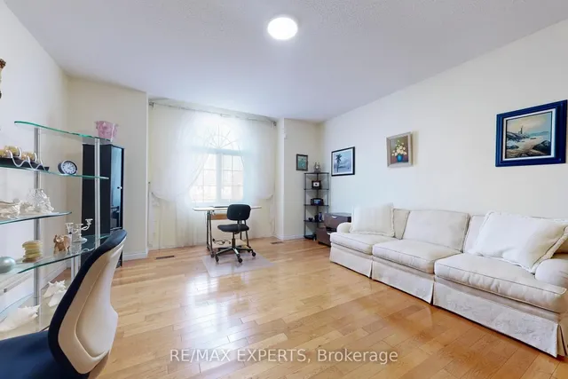 Additional image 21 of 84 Piperbrook Cres