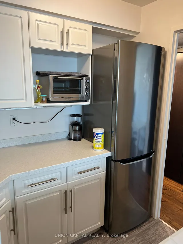 Additional image 8 of 720 Spadina Ave Unit 1011