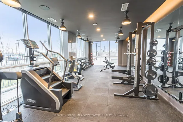 Additional image 27 of 1050 Main St Unit 617