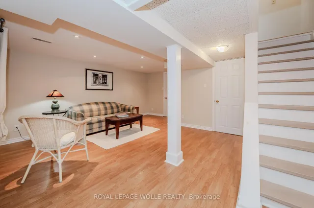 Additional image 19 of 25 Upper Canada Dr Unit 33