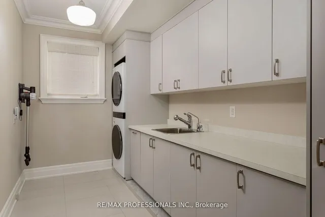 Additional image 21 of 1212 Royal York Rd