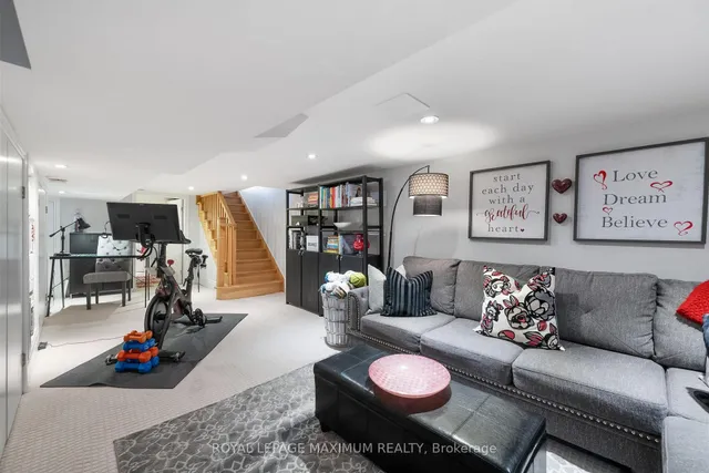 Additional image 33 of 527 Merton St