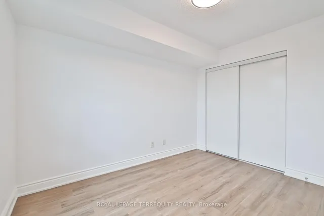 Additional image 32 of 15 Greenview Ave Unit 2411