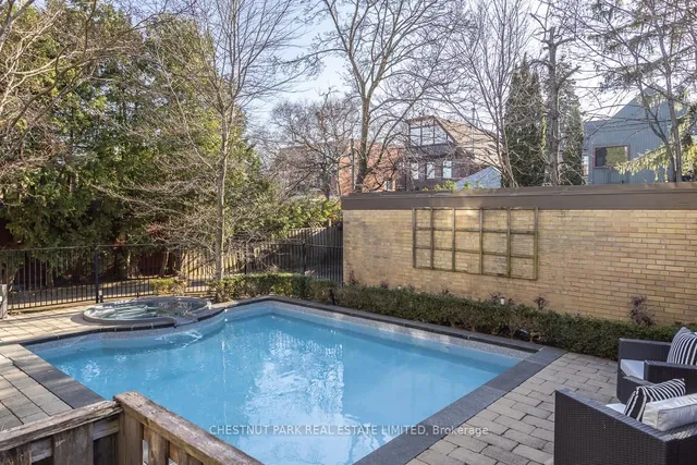 Additional image 30 of 406 Glenayr Rd