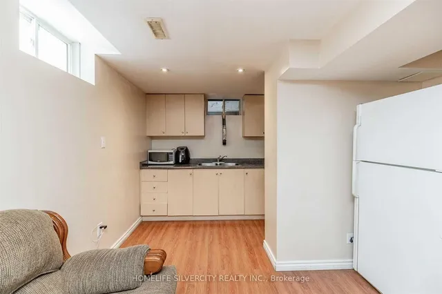 Additional image 33 of 39 Summerdale Cres