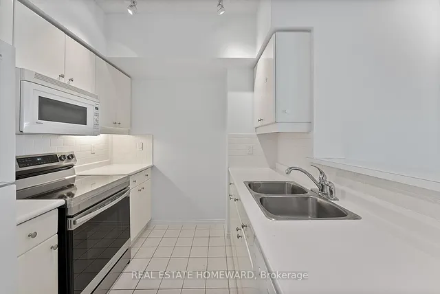 Additional image 18 of 10 Yonge St Unit 3408