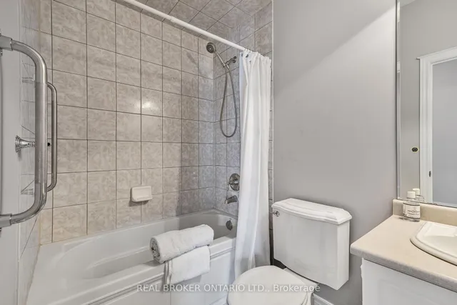 Additional image 30 of 28 Hampton Springs Dr